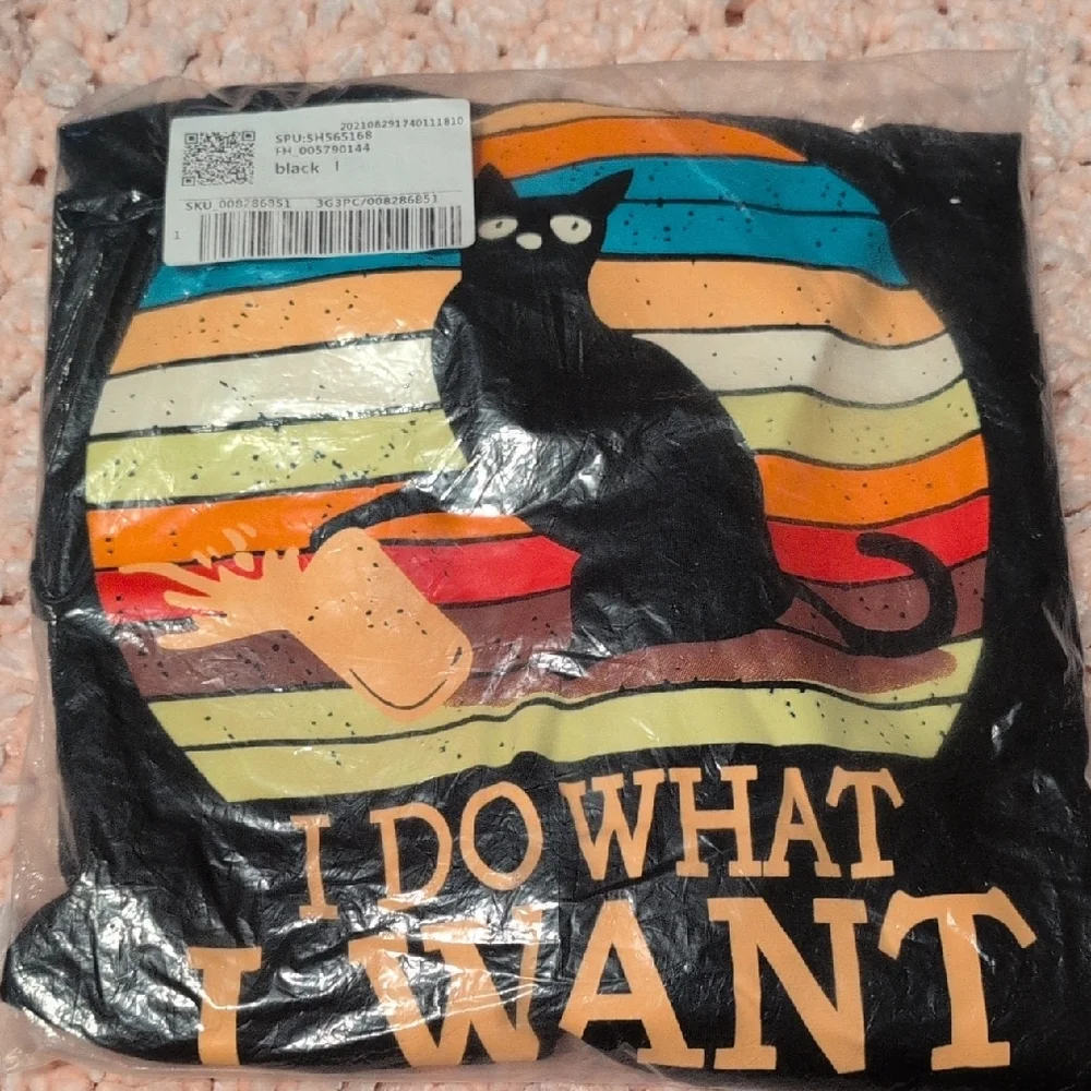 MISSLOOK Black Cat Attitude T-Shirt
